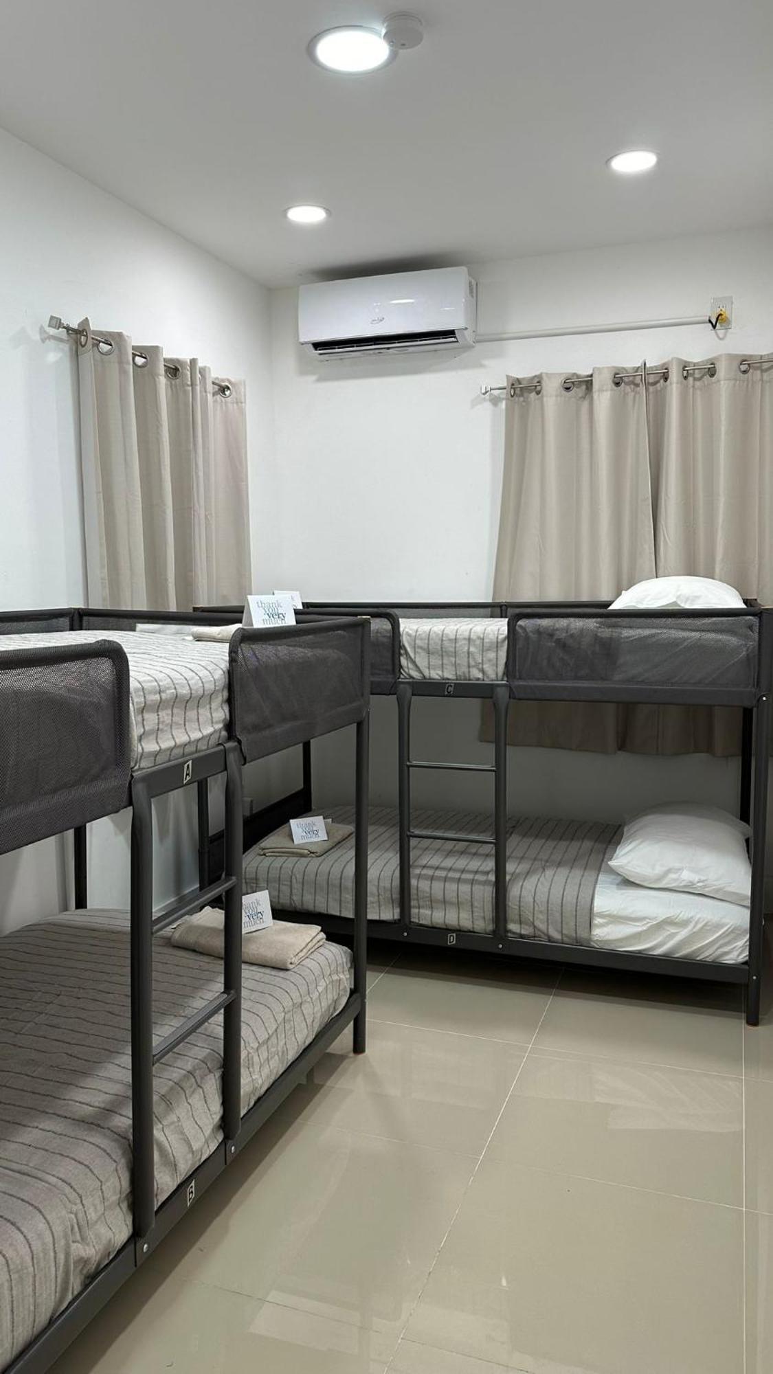 203 Miami Shared Rooms For Men Central Comfortable, Affordable ภายนอก รูปภาพ